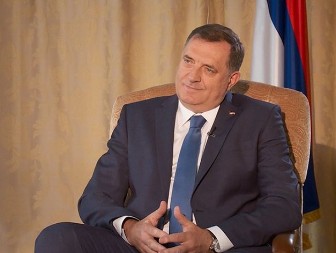 Dodik o najavljenim kandidaturama opozicije: Pijetao koji rano kukuriče prvi završi u loncu